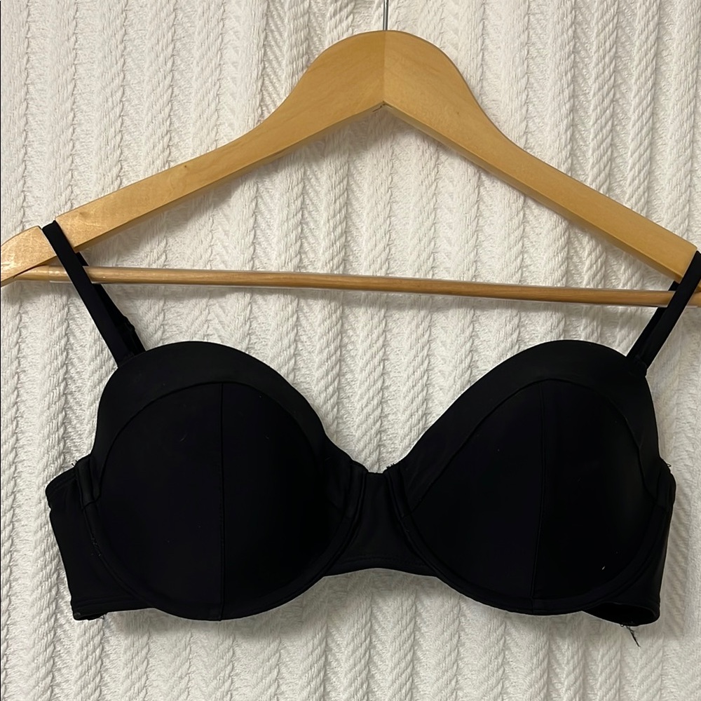 Old Navy Black Wired Bathing Suit Top